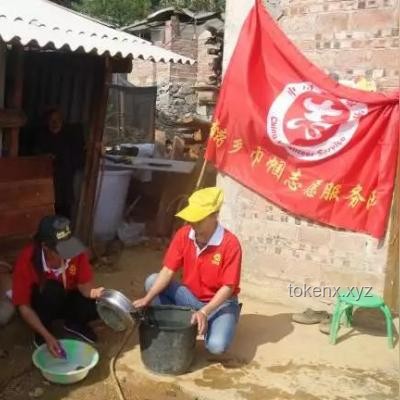 喜欢把家里打扫得很干净的人，与不太注重家居整洁者：生活状态与心理特征对比